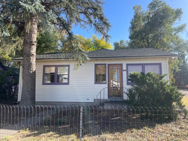 Primary Photo - 802 Ussie Ave