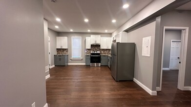 Building Photo - 936 Westminster St