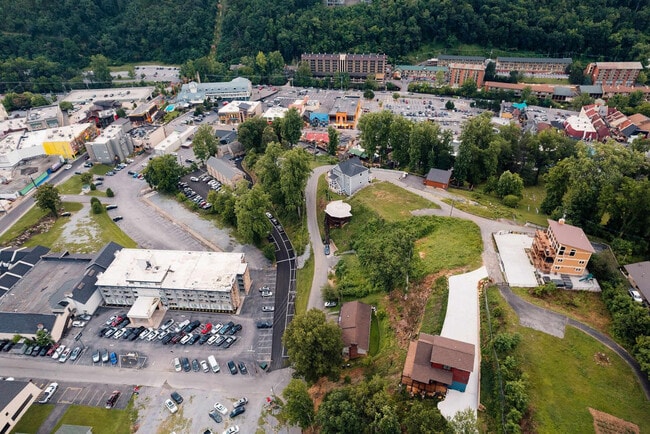 Building Photo - 157 W Holly Ridge Rd