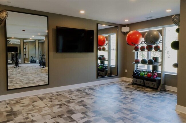 Building Photo - 305 Collins Industrial Way