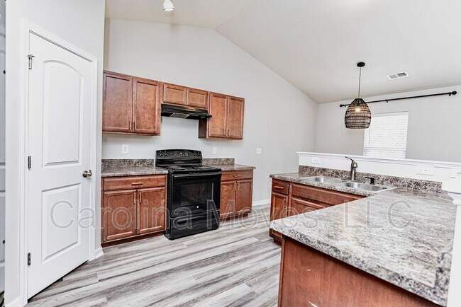 Building Photo - 46 Jones Creek Cir