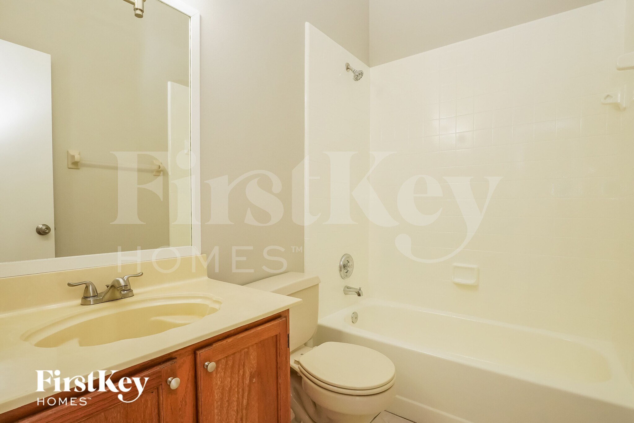 Building Photo - 1008 Vannessa Dr