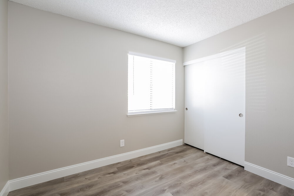 Building Photo - 3990 Avocado Dr