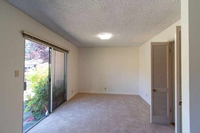 Building Photo - Spacious and Bright Townhome in Amazing Park like Community with Cupertino Schools and Large 2 Ca...