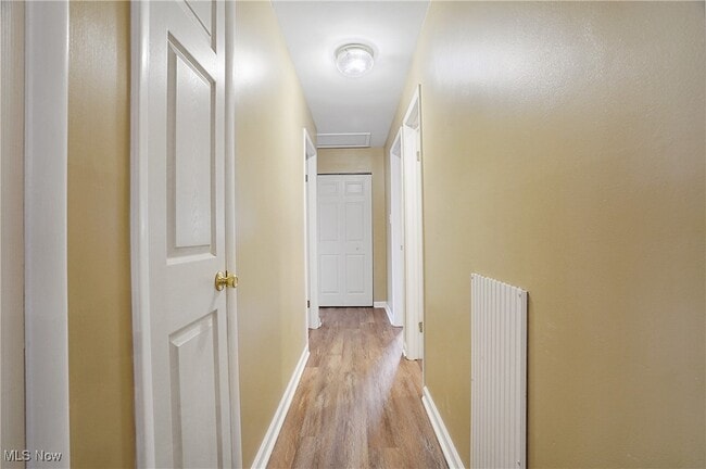 Building Photo - 7429 Sylvan Dr