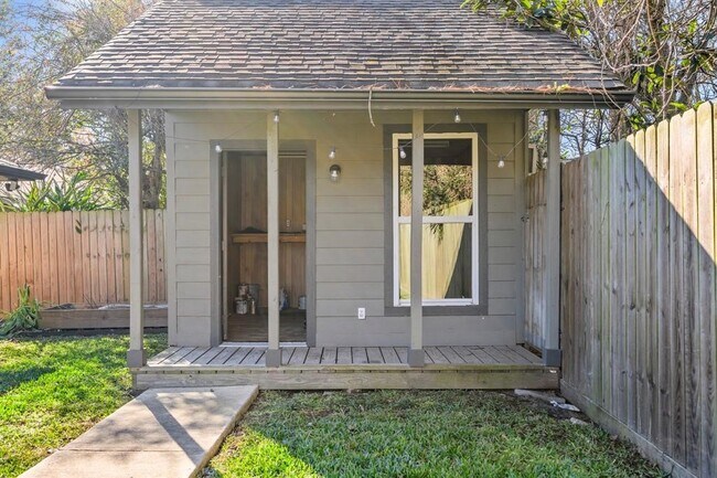 Building Photo - 835 Mayweather Ln