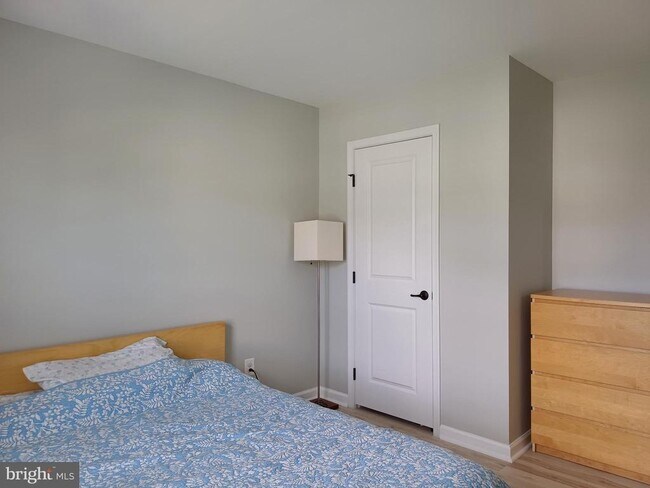Building Photo - 25501 Emerson Oaks Dr