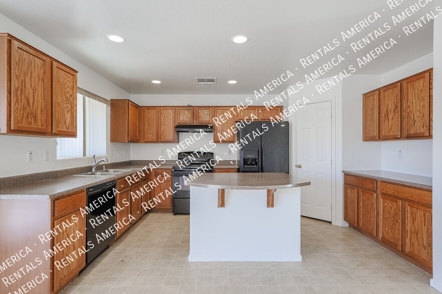 Building Photo - 2763 N 106th Ln