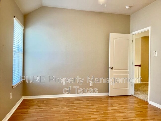 Building Photo - 2518 Vestavia Ridge Ln