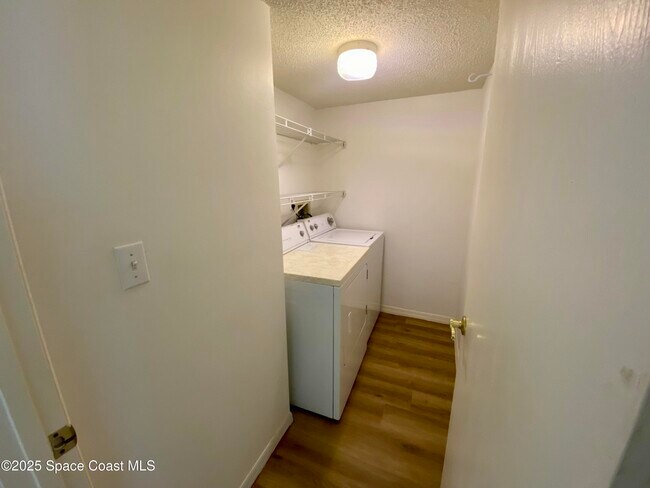 Building Photo - 2225 Jimmy Buffett Mem Hwy