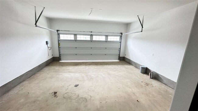 Building Photo - 113 Allegro Dr