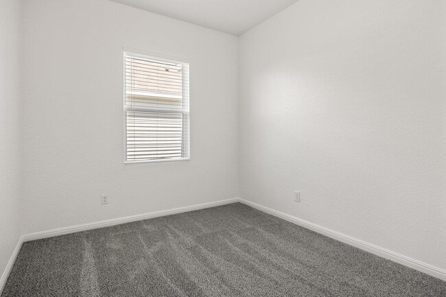 Building Photo - 960 Bunton Reserve Blvd