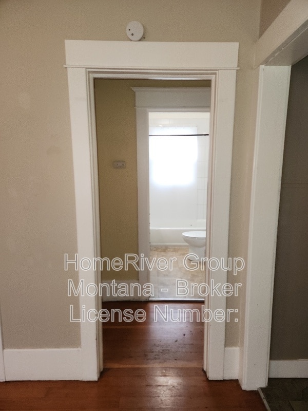 Building Photo - 529 Brooks St