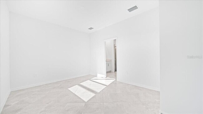 Building Photo - 14694 White Pearl Rd