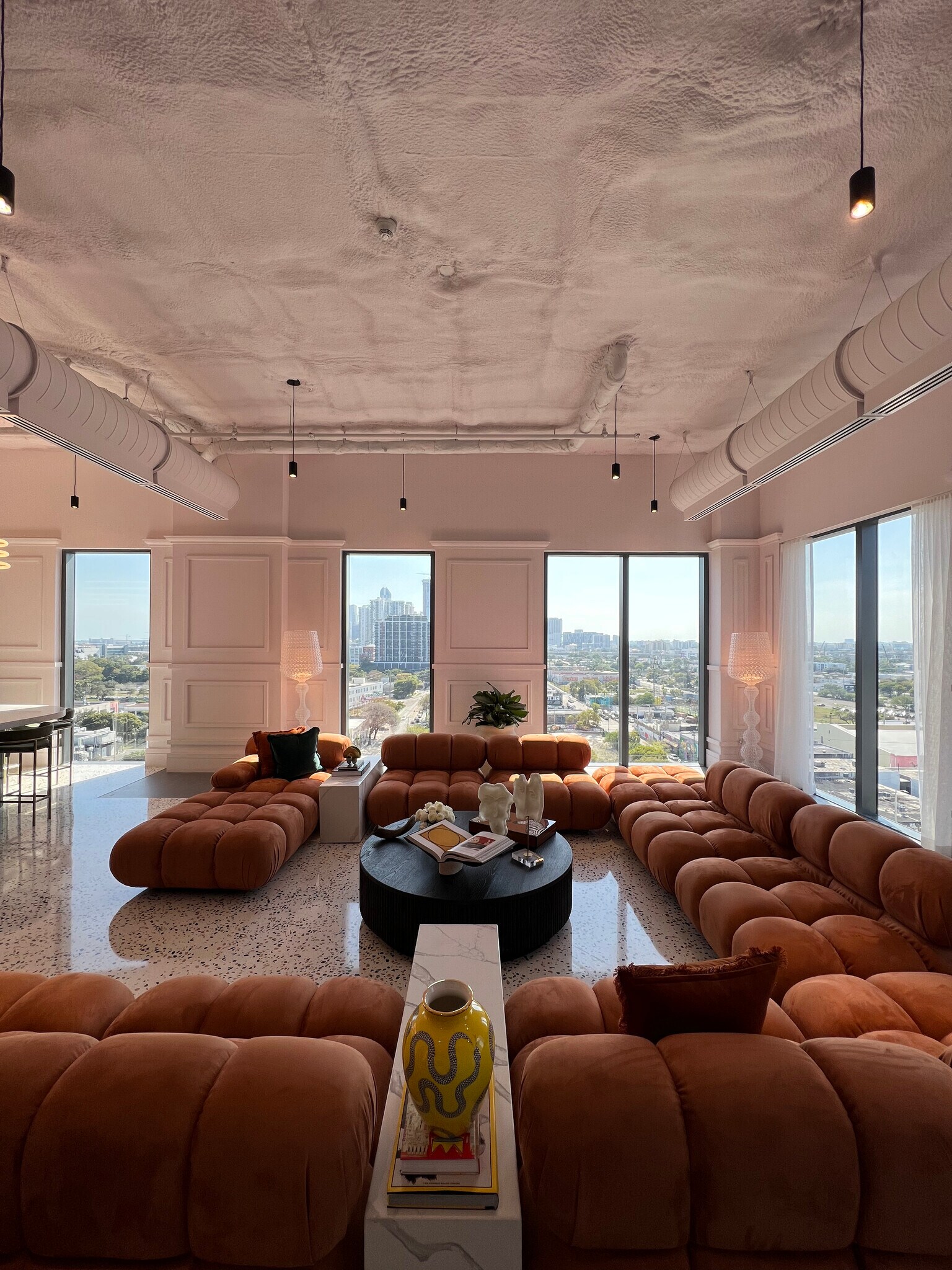 Building Photo - 160 NW 27th St