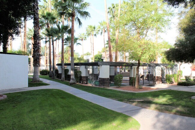 Building Photo - Studio Located in Monaco South Scottsdale Condominiums