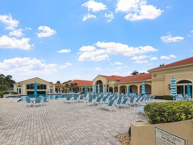 Building Photo - 5058 Glenville Dr