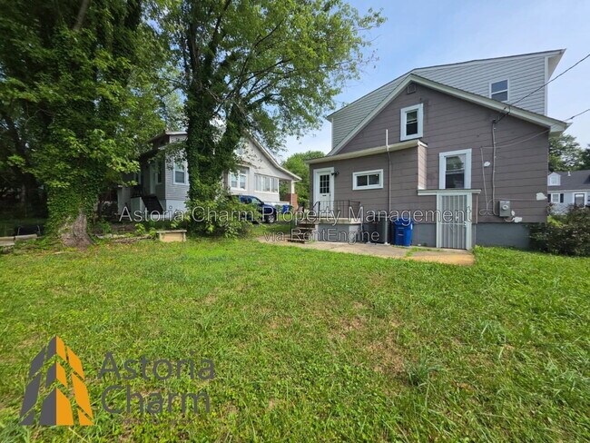 Building Photo - 3909 Fleetwood Ave