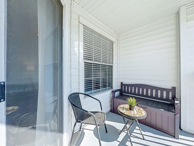 Building Photo - 11562 Westwood Blvd