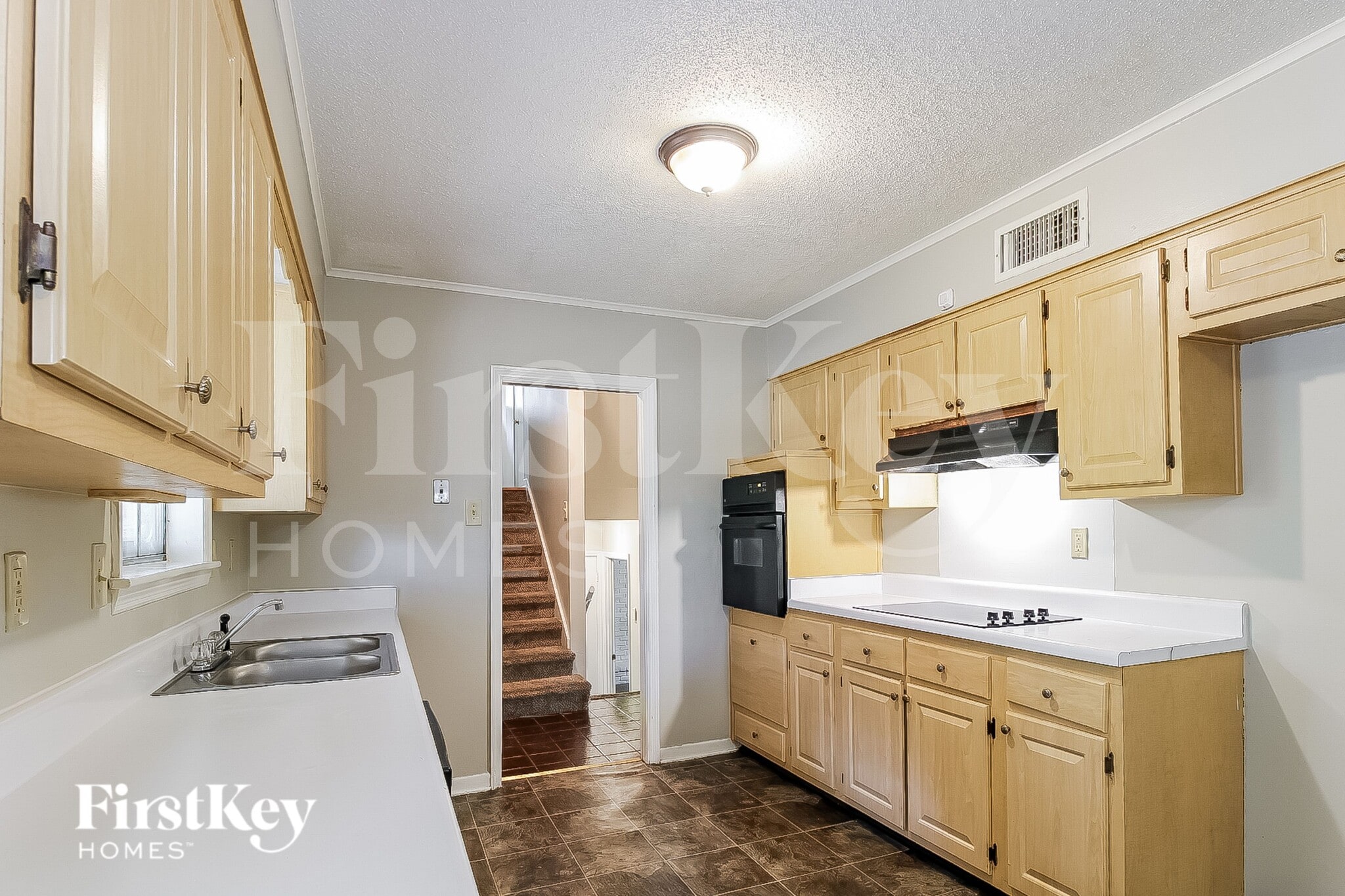 Building Photo - 3233 Earl Dr