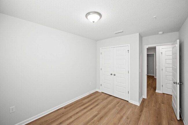 Building Photo - 4246 Lost Bay Dr