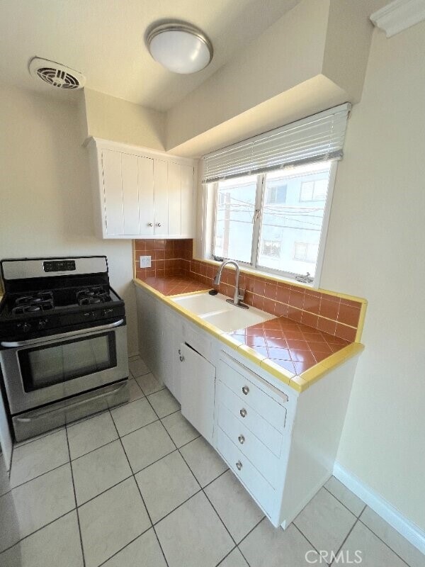 Building Photo - 250 Cliff Dr