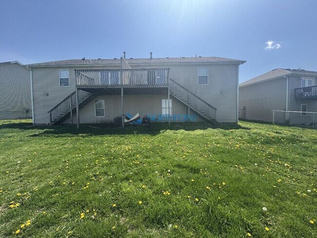 Building Photo - 1302 Hollyhock Dr