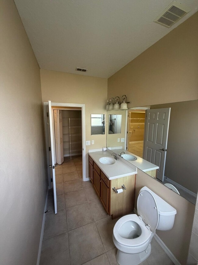 Building Photo - 4576 Barbados Loop