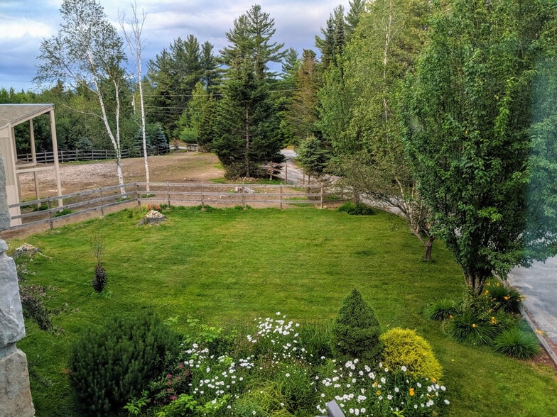 Building Photo - 140 Paquette Cir