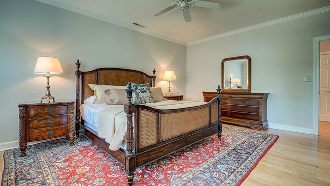 Building Photo - 752 Collins Meadow Dr