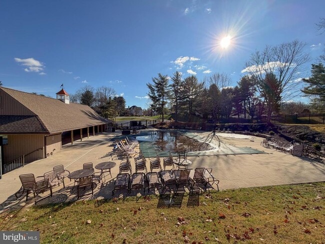 Building Photo - 814 Pritchard Pl