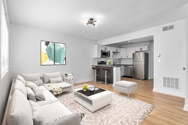 Primary Photo - Naismith Apartments