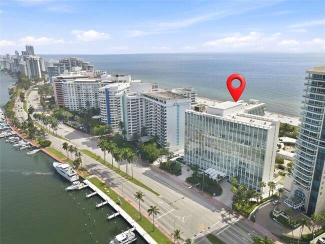 Building Photo - 5055 Collins Ave