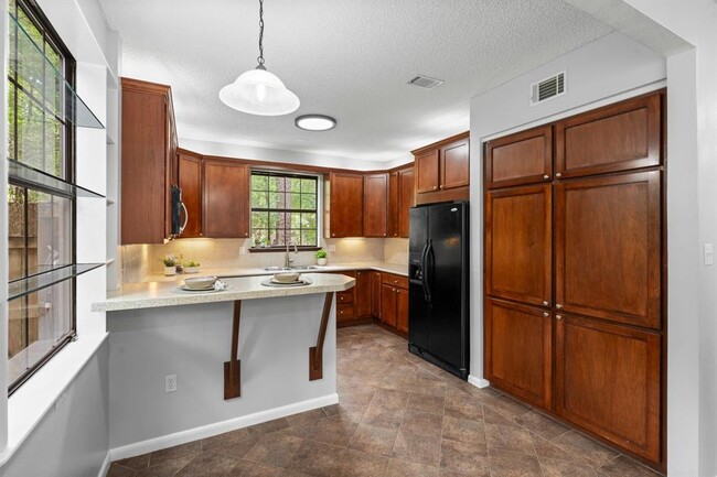 Building Photo - 66 Indian Clover Dr
