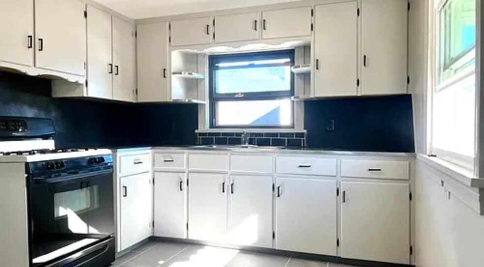 Kitchen - 420 Taylor St