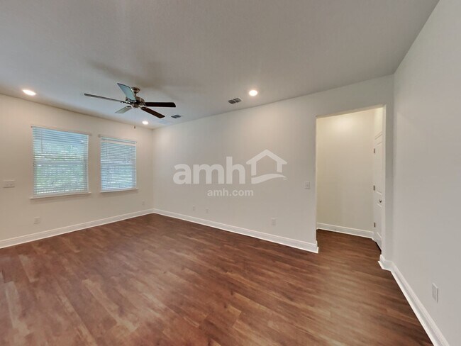 Building Photo - 6301 Emerald Hls Wy