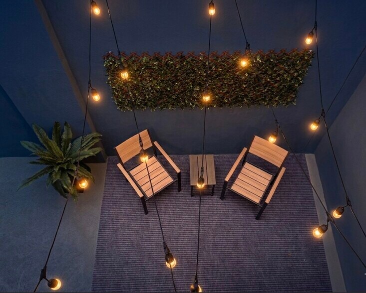 Courtyard - 2504 E York St
