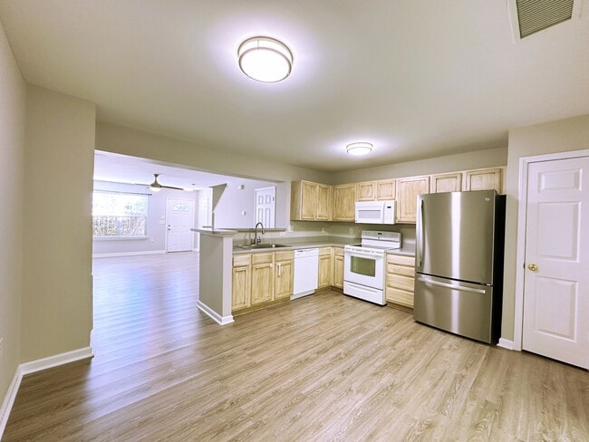 Building Photo - 114 Harbor Haven Dr