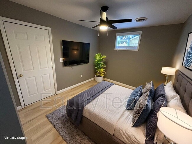 Building Photo - 8709 Pine Rd