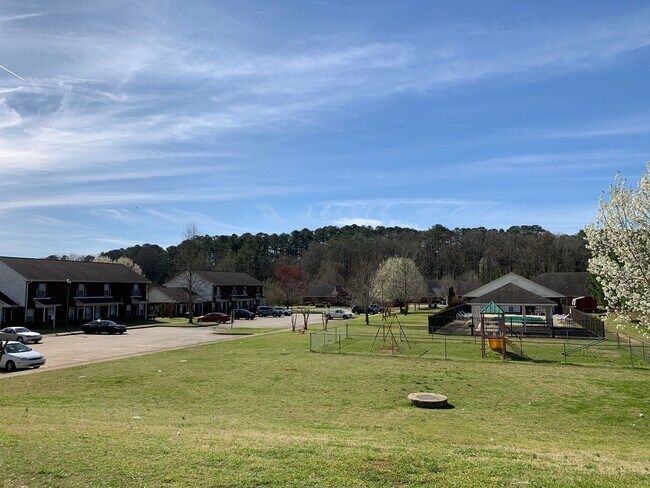 Building Photo - Montevallo, AL*** 2 Bed 2 Bath $1,154/mo**Deposit $0
