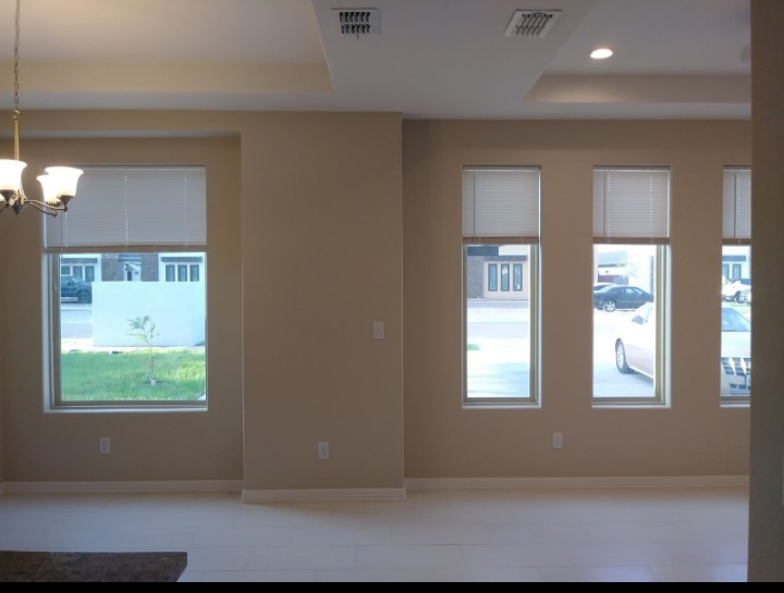 Building Photo - 210 Fig Dr