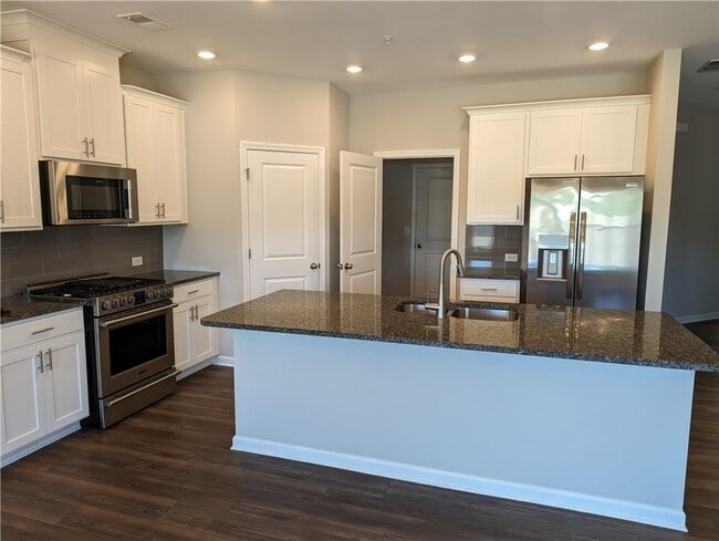 Building Photo - 1341 Endicott Ct