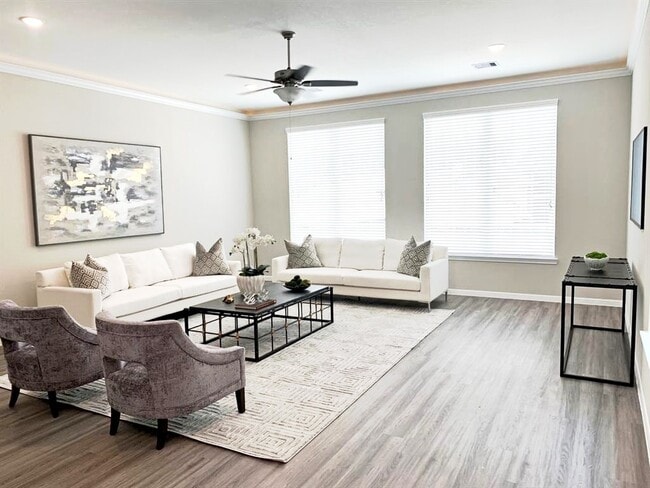 Building Photo - 5609 Mina Way