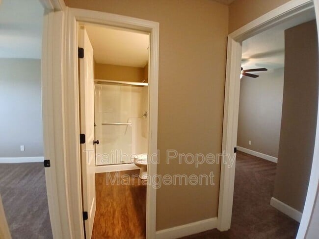 Building Photo - 21616 Westover Ct
