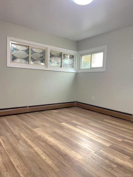 Building Photo - 35 Arch Ln