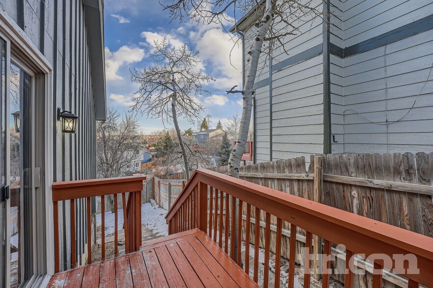 Building Photo - 3606 S Gibralter Cir