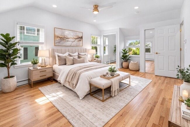 Building Photo - 116 Mary St