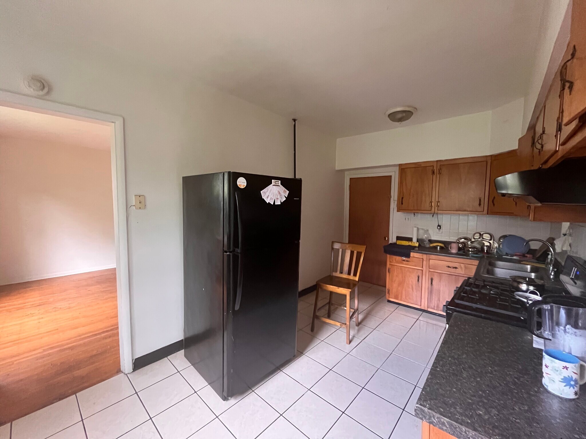 Building Photo - 5604 Pocusset St