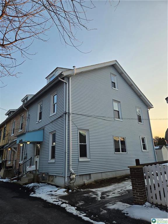 Building Photo - 2066 Grape St