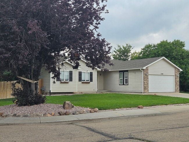 Building Photo - 3200 Mammoth Cir